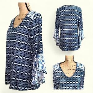 Como Blu - Navy Print Top, Bell Sleeves, Size Medium